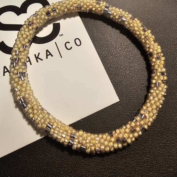 6 Sashka Bracelet Bundle - Picture 4 of 7